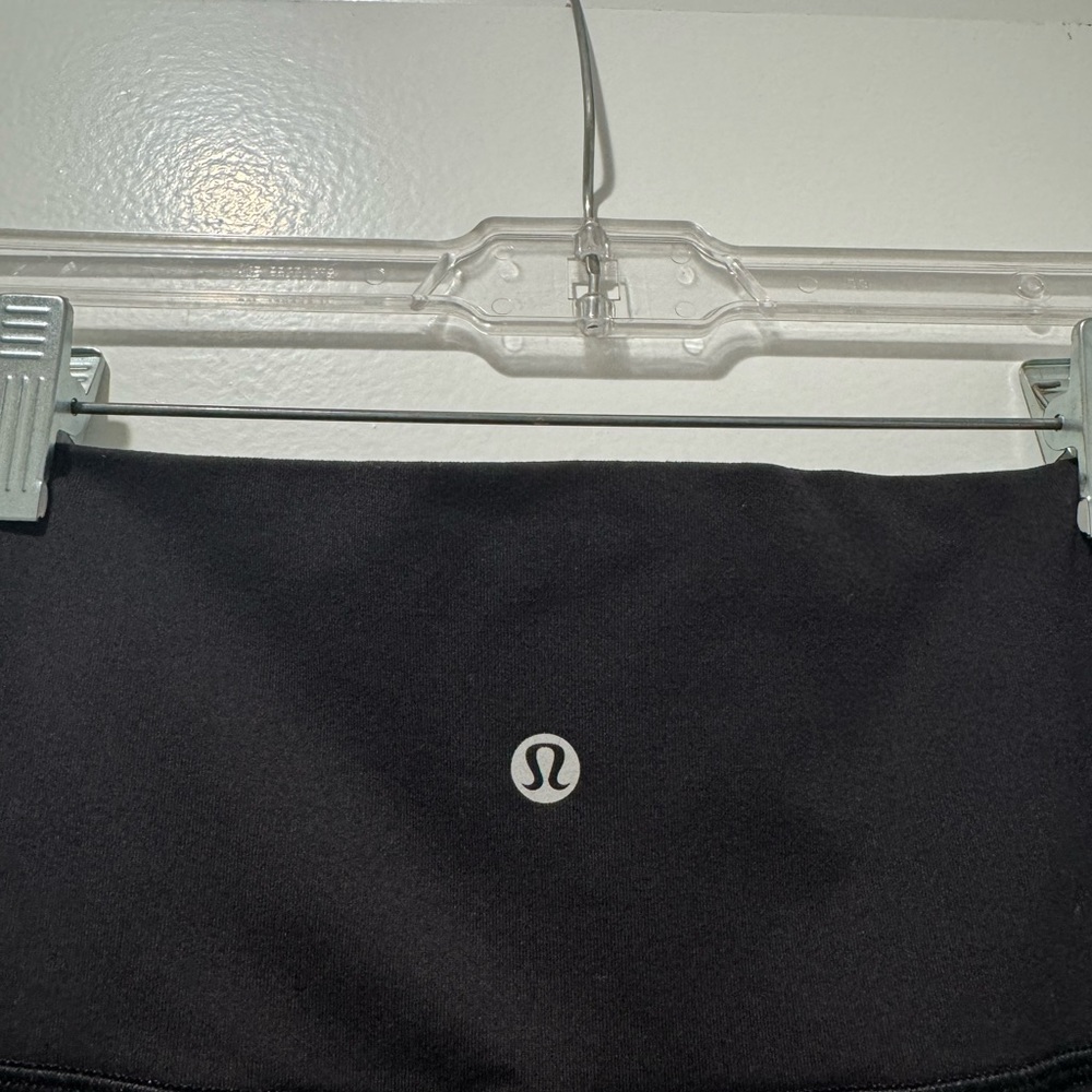 Lululemon Black Wunder Under Leggings Size 10 28” Length